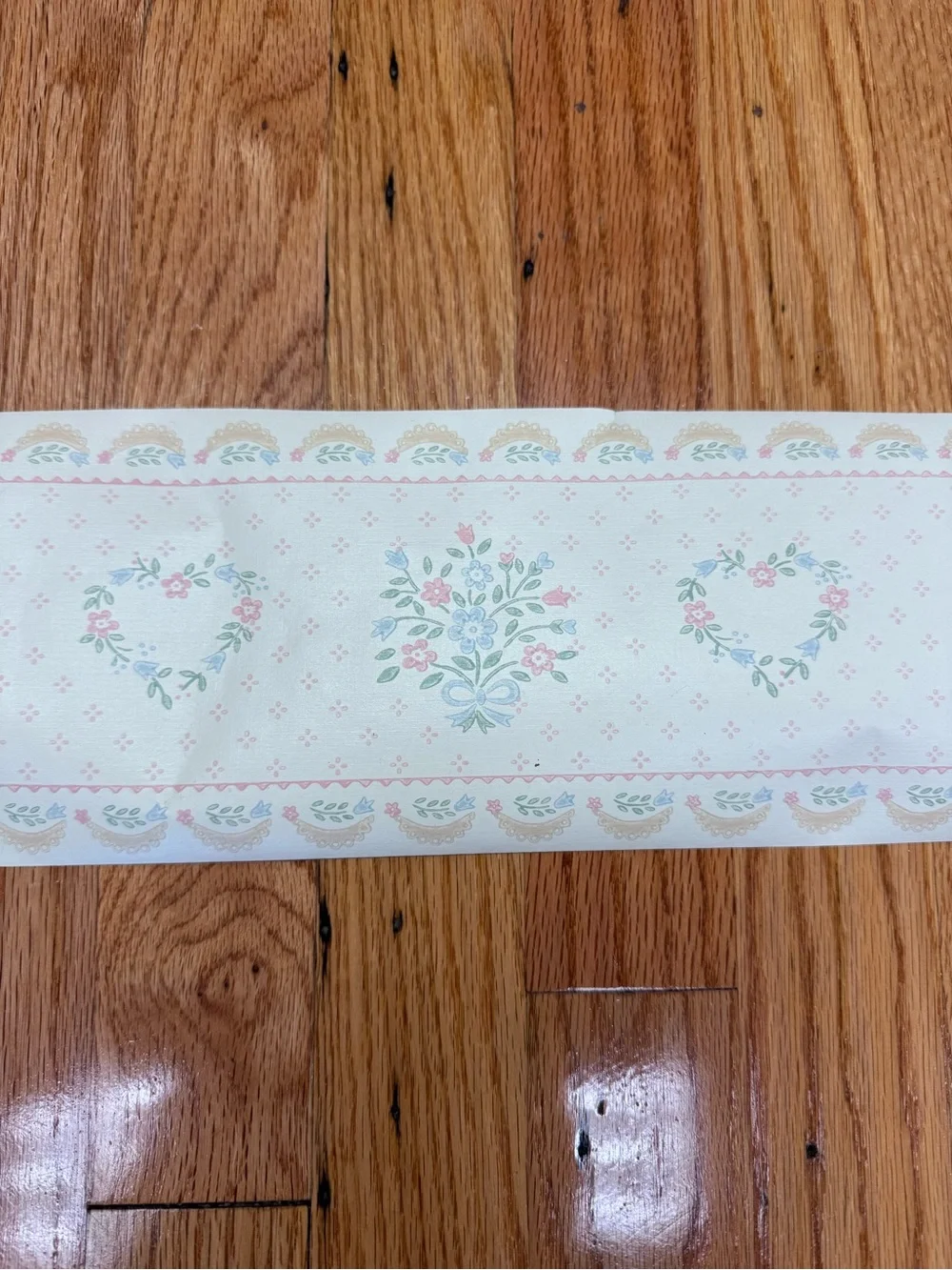 Vintage Cottagecore Floral Heart Pattern Wallpaper Border Set of 4 Rolls